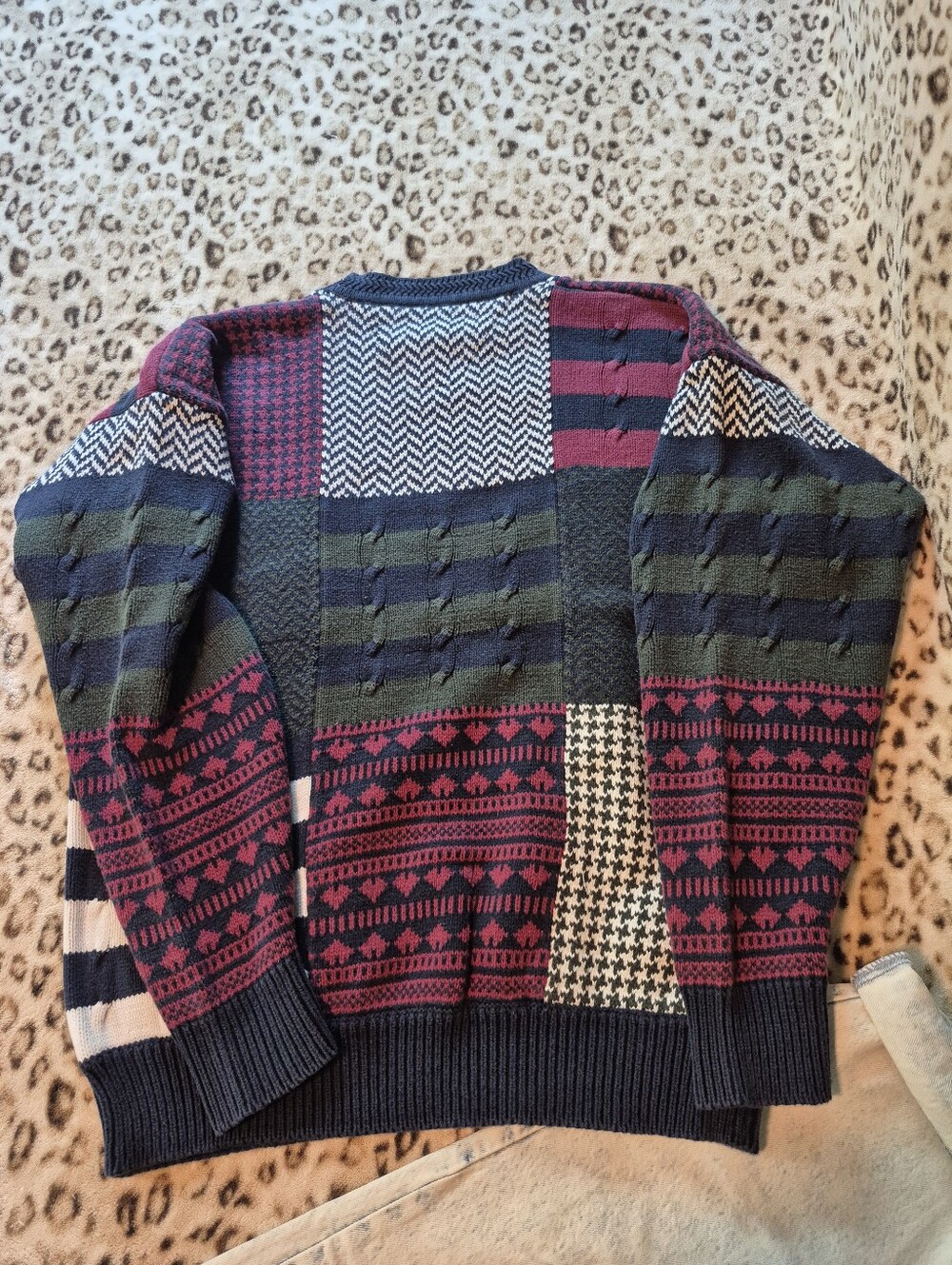Vintage Colorblock Knit Sweater - Picture 5 of 6